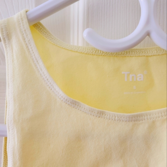 Aritzia Cropped Tank Top Yellow, Size S Women, NWT, Chill Mission Style - Picture 4 of 4